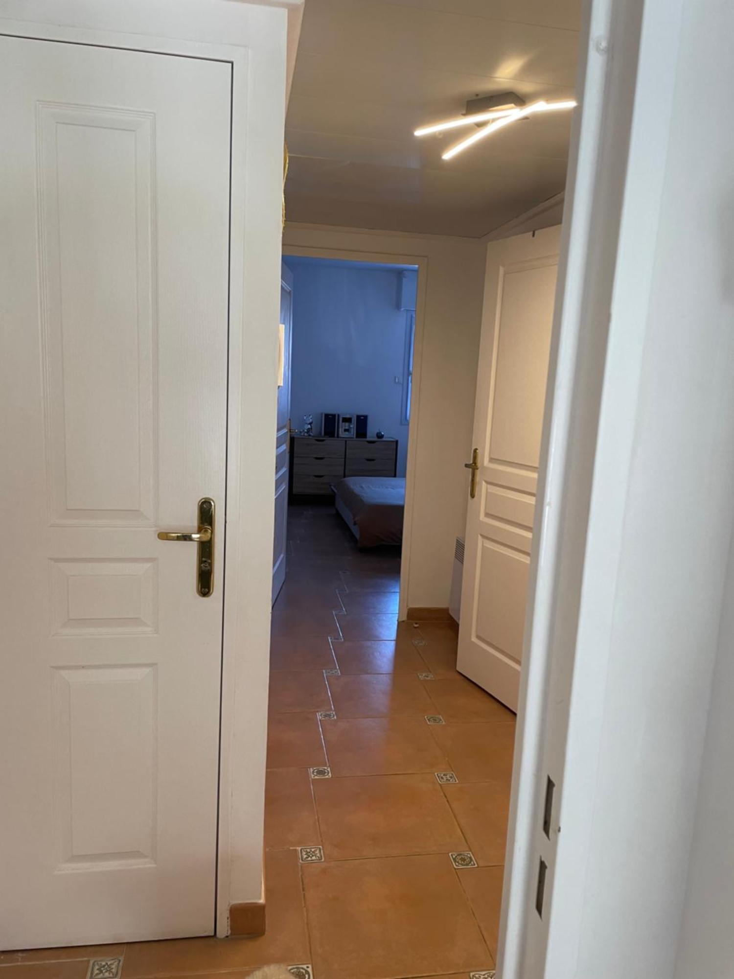 2 Pieces Saint Raphael Renove, Classe 4 Etoiles, 100 M Plages, Piscine, Tennis, Parc, Terrasse, Jardin Privatif Exterior foto